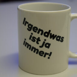 ProjektionTV Kaffeetasse mit Avatar und einzigartigem Spruch